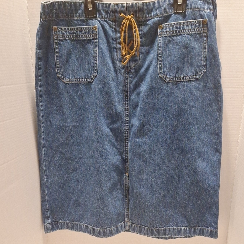 Covington Blue Denim Skirt with Drawstring. Womens Size 16. Side Zipper. Distres